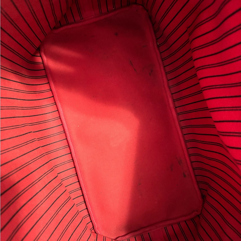 Authentic Louis Vuitton Damier Ebenezer Neverfull Gm - Picture 7 of 16